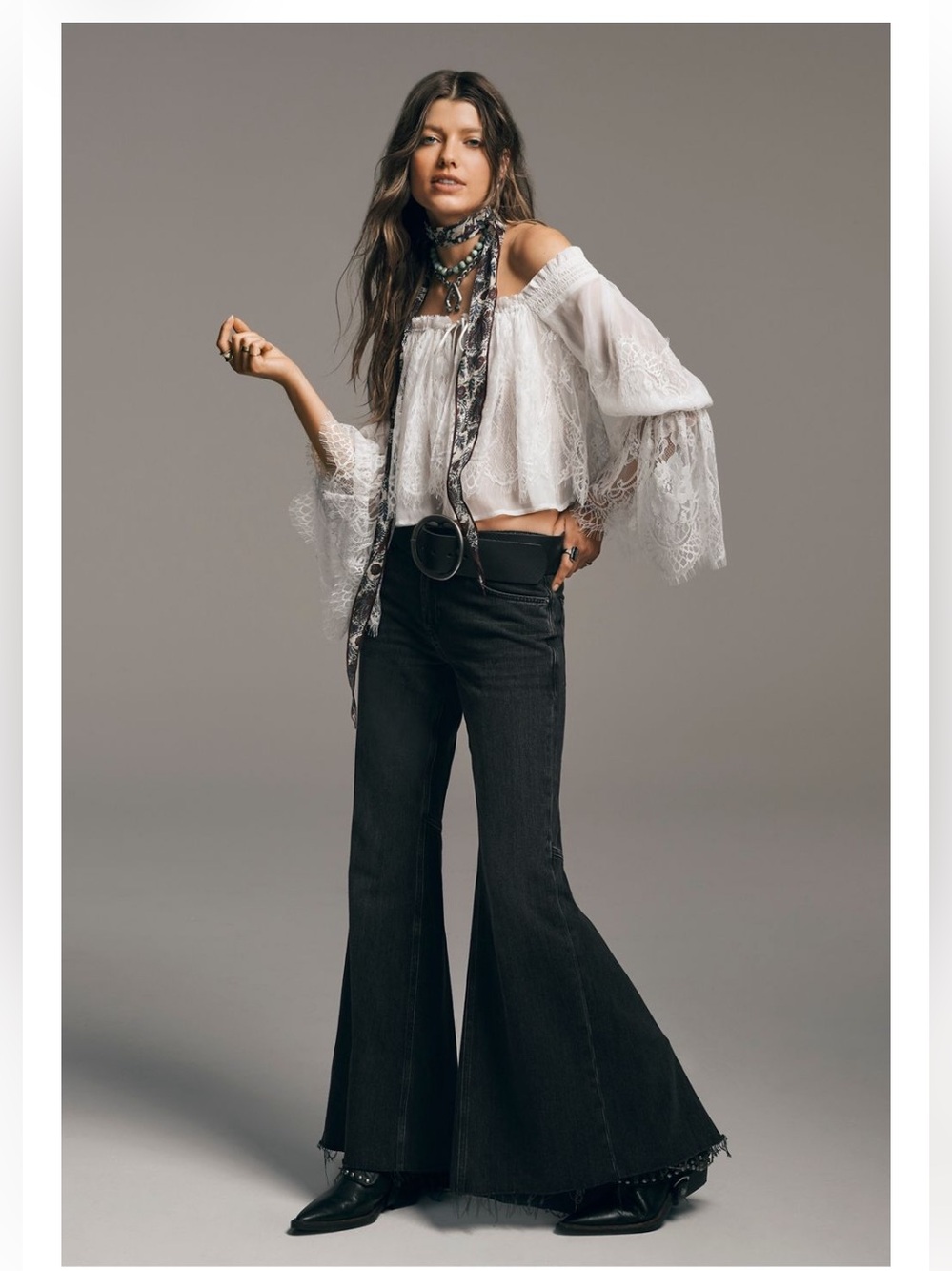 2. We The Free Emre Low-Rise
Flare Jeans 27